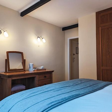 Three Salmons Hotel Аск Екстер'єр фото